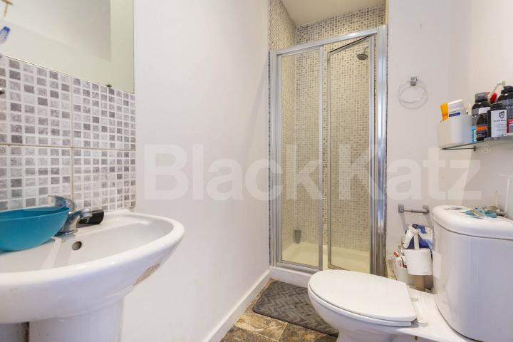 Modern Apartment Fulham Road, Fulham